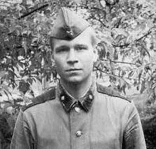 Валерий Кипелов в армии