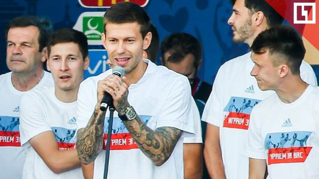 Смолов на встрече с фанатами Смолов на встрече с фанатами